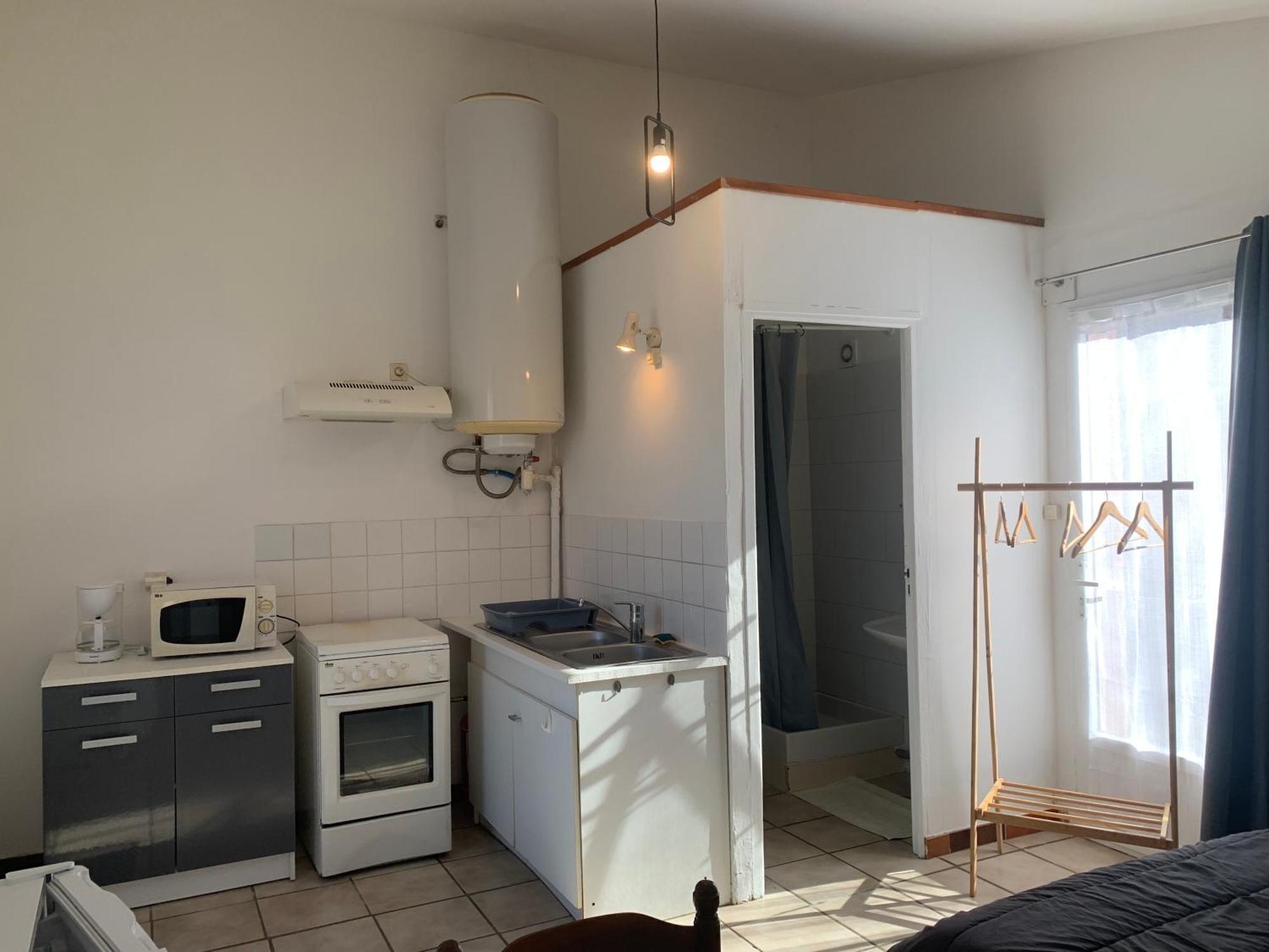 Familial Paisible Avec Piscine, Mobil , Chalet, & Emplacement Nue 3* Casties-Labrande