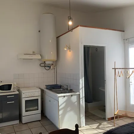 Camping Familial Paisible Avec Piscine, Mobil Home , Chalet, Studio & Emplacement Nue Casties-Labrande Buitenkant foto