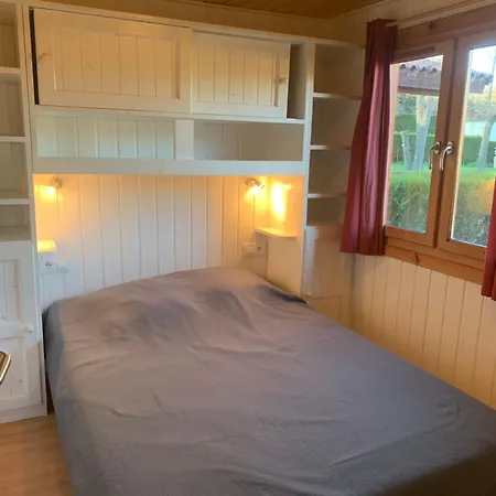 Camping Familial Paisible Avec Piscine, Mobil Home , Chalet, Studio & Emplacement Nue Casties-Labrande Buitenkant foto