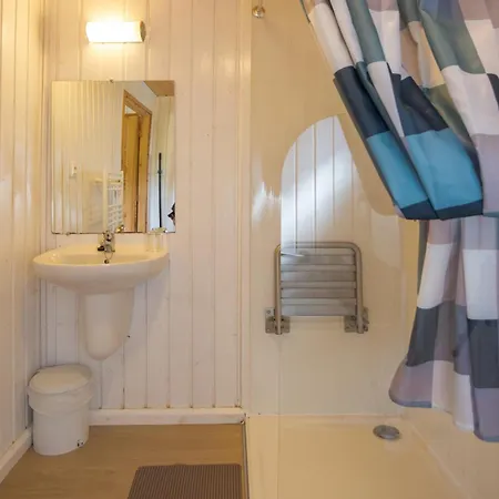 Camping Familial Paisible Avec Piscine, Mobil Home , Chalet, Studio & Emplacement Nue Casties-Labrande Buitenkant foto