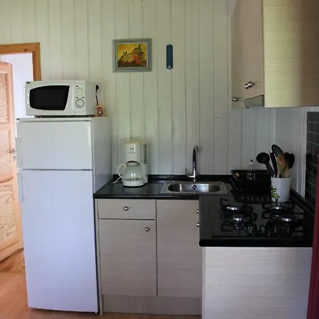 Camping Familial Paisible Avec Piscine, Mobil Home , Chalet, Studio & Emplacement Nue Casties-Labrande Buitenkant foto