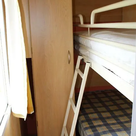 Camping Familial Paisible Avec Piscine, Mobil Home , Chalet, Studio & Emplacement Nue Casties-Labrande Buitenkant foto
