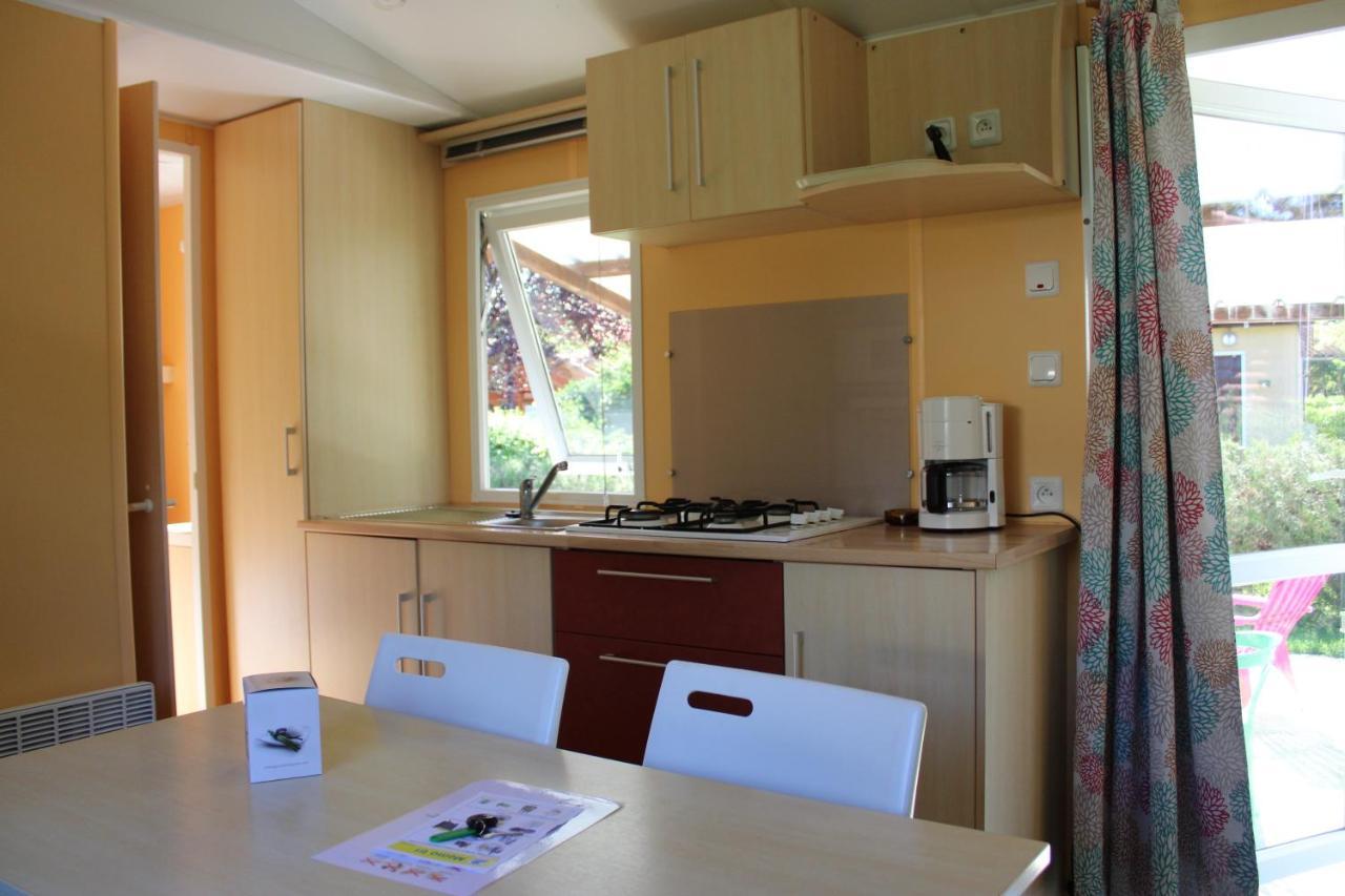 Familial Paisible Avec Piscine, Mobil , Chalet, & Emplacement Nue 3* Casties-Labrande