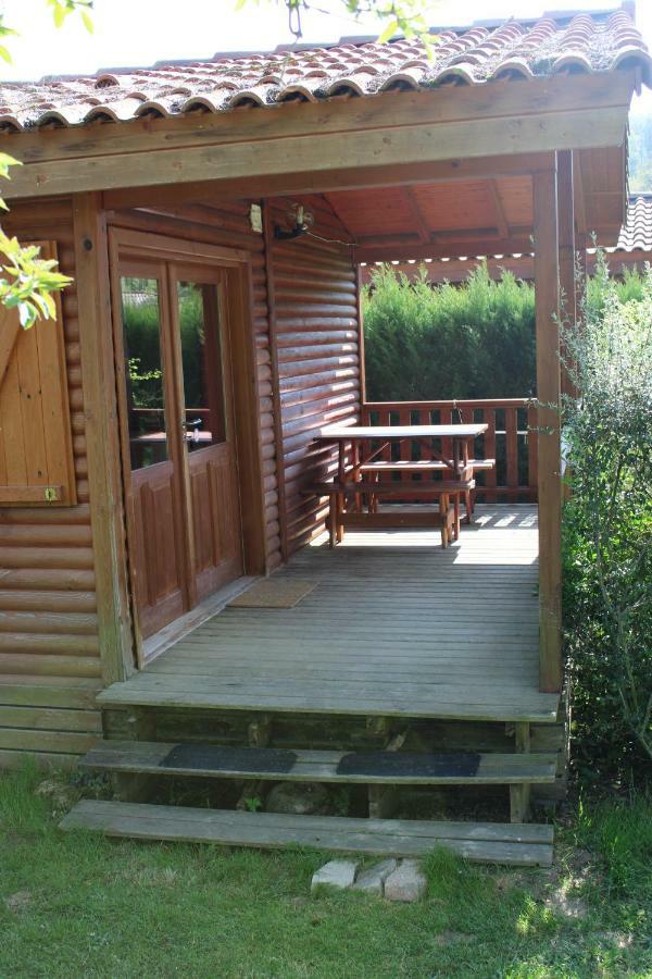 Familial Paisible Avec Piscine, Mobil , Chalet, & Emplacement Nue